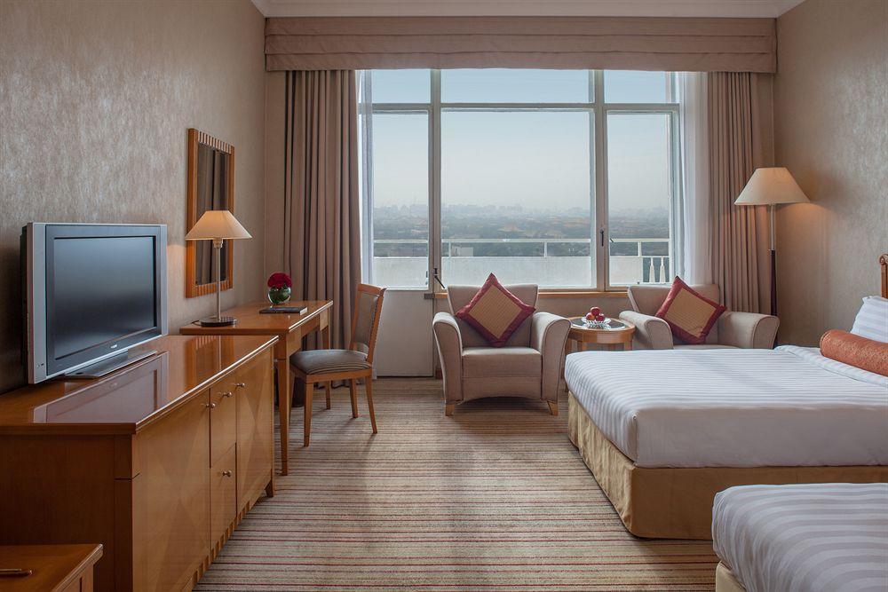 East Sacred Hotel Beijing Bagian luar foto