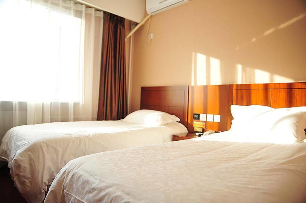 East Sacred Hotel Beijing Bagian luar foto