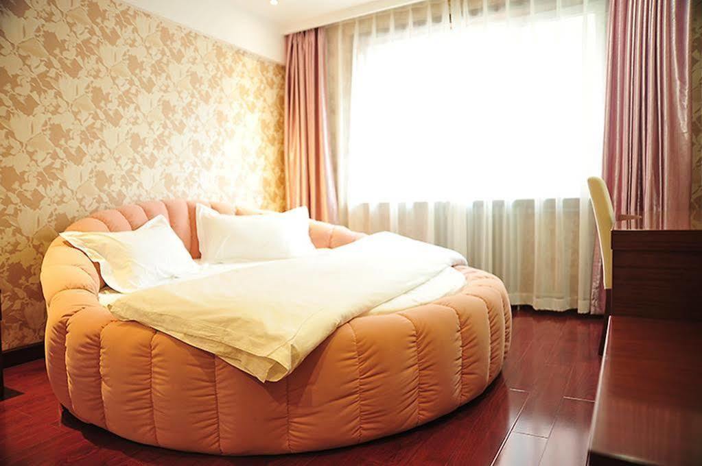 East Sacred Hotel Beijing Bagian luar foto